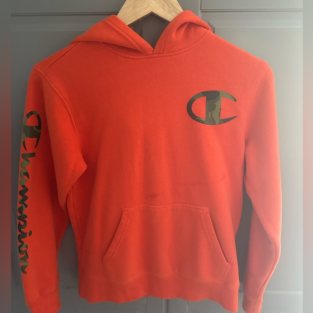 Champion kids hoodie size L